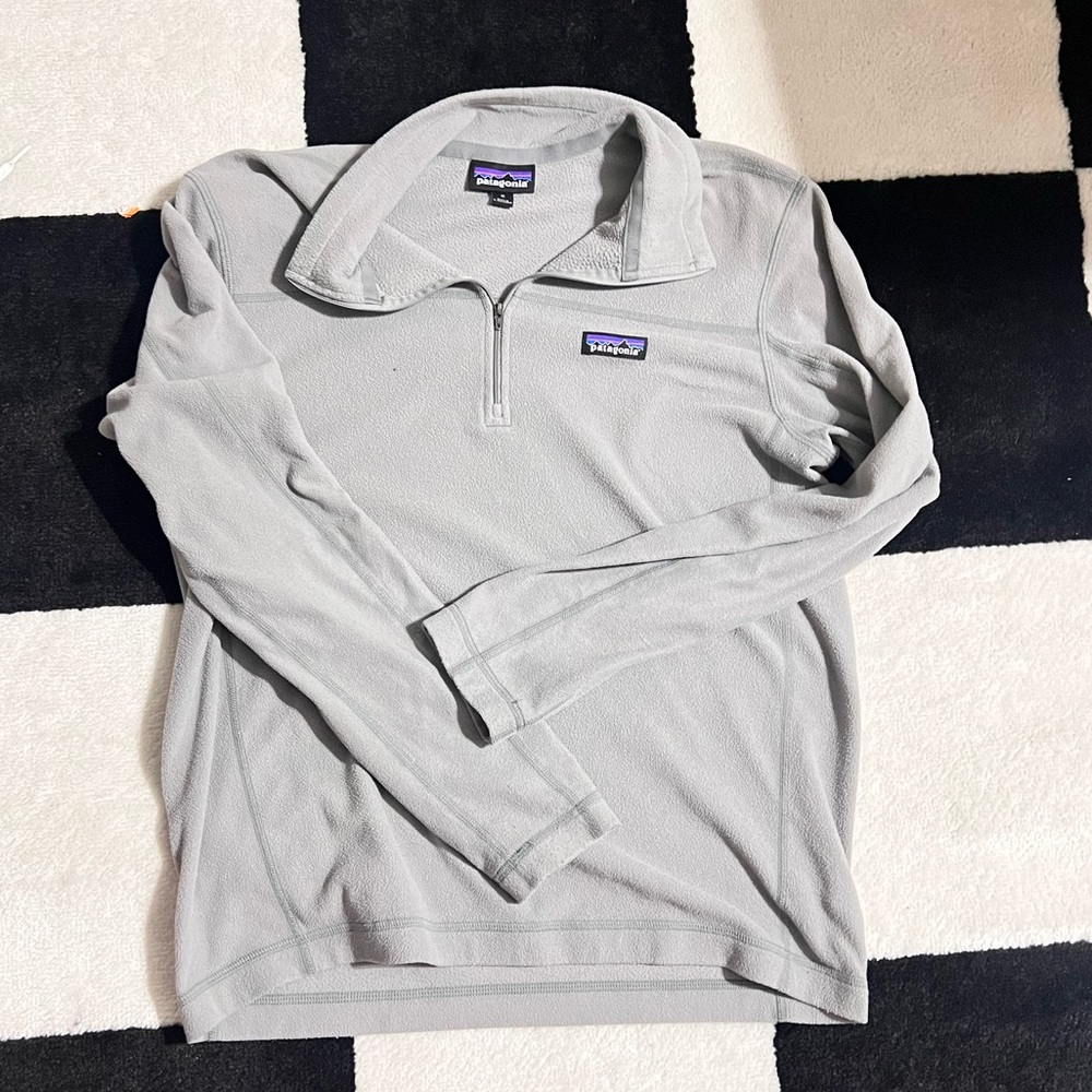 Patagonia Men's Light Gray Zip-Up Sweater
